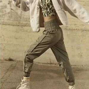 NWT FP Movement “the way home” jogger in herbalicius green size Large